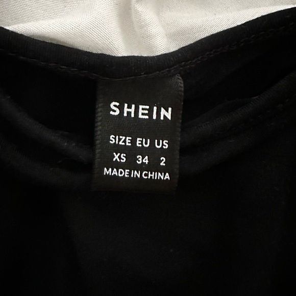 Black romper from shein. Only worn once. Great condition. - Picture 3 of 3